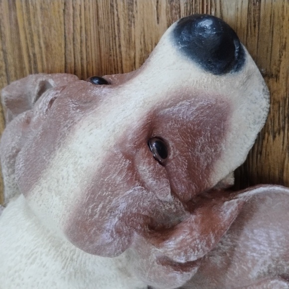 Signed Ceramic Basset  Hound from 2000.  "Ashby" - Picture 5 of 10